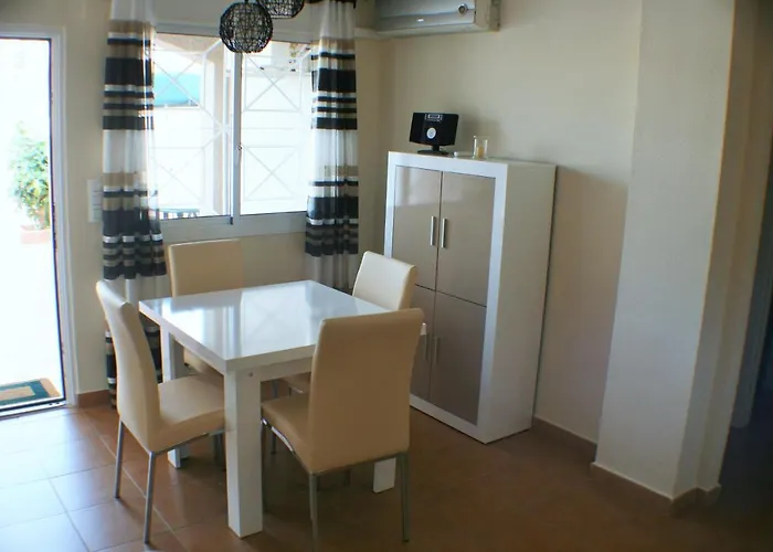 Altos De La Bahia 83 Apartment *